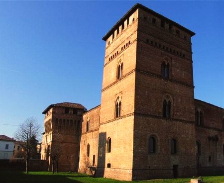 Charming Castles�